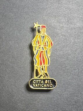 VTG Enamel Metal Vatican City Citta Del Vaticano Souvenir Refrigerator Magnet 2"